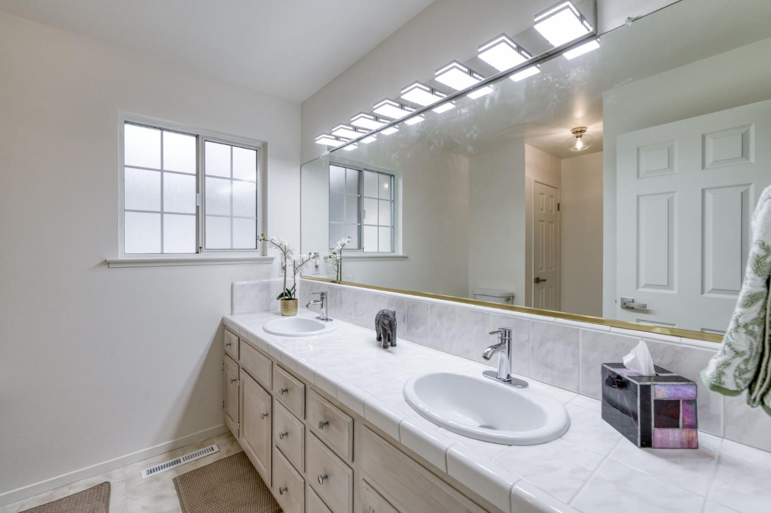 3135 W Roberts, Fresno, CA 93711