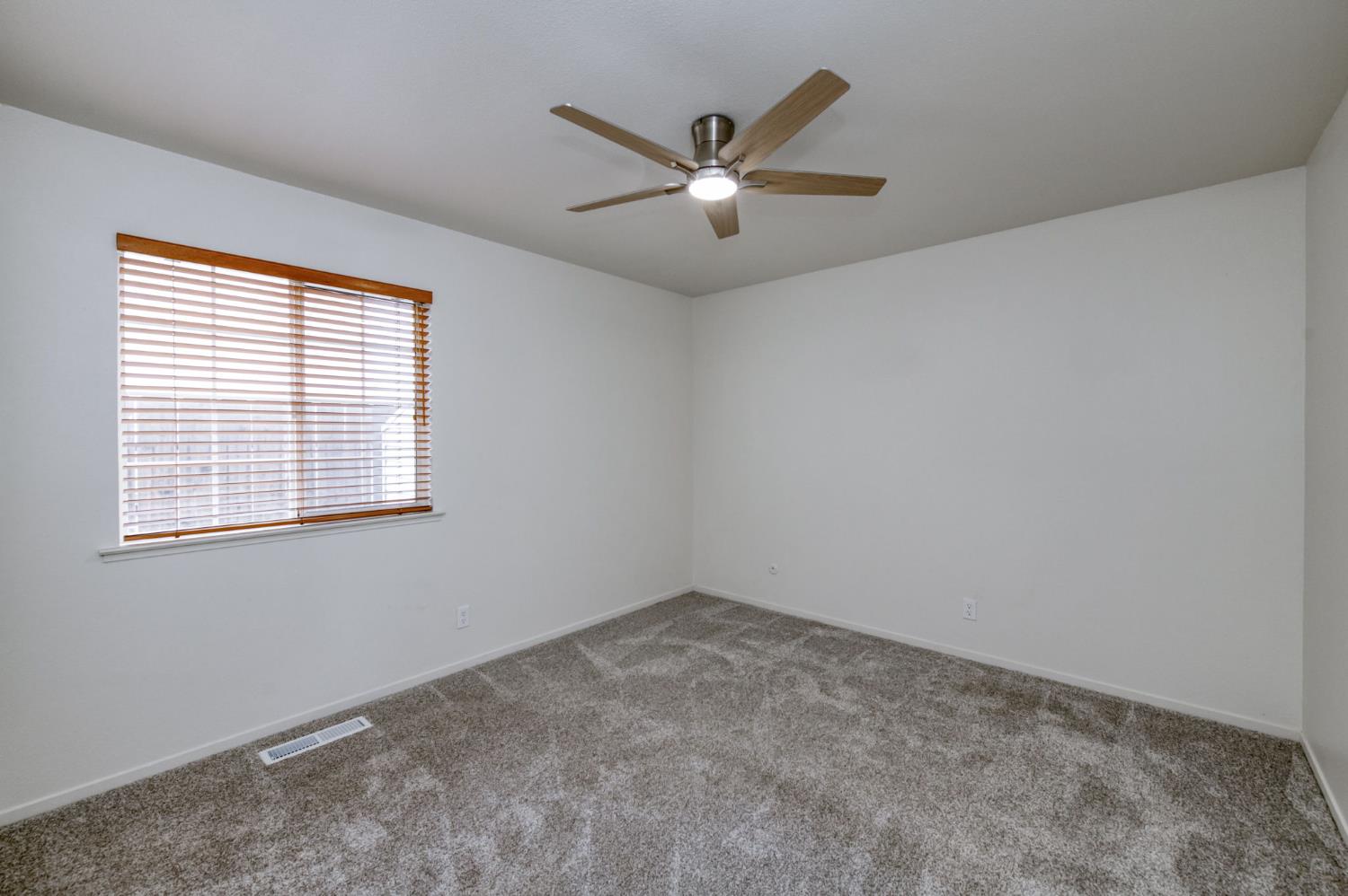 3135 W Roberts, Fresno, CA 93711