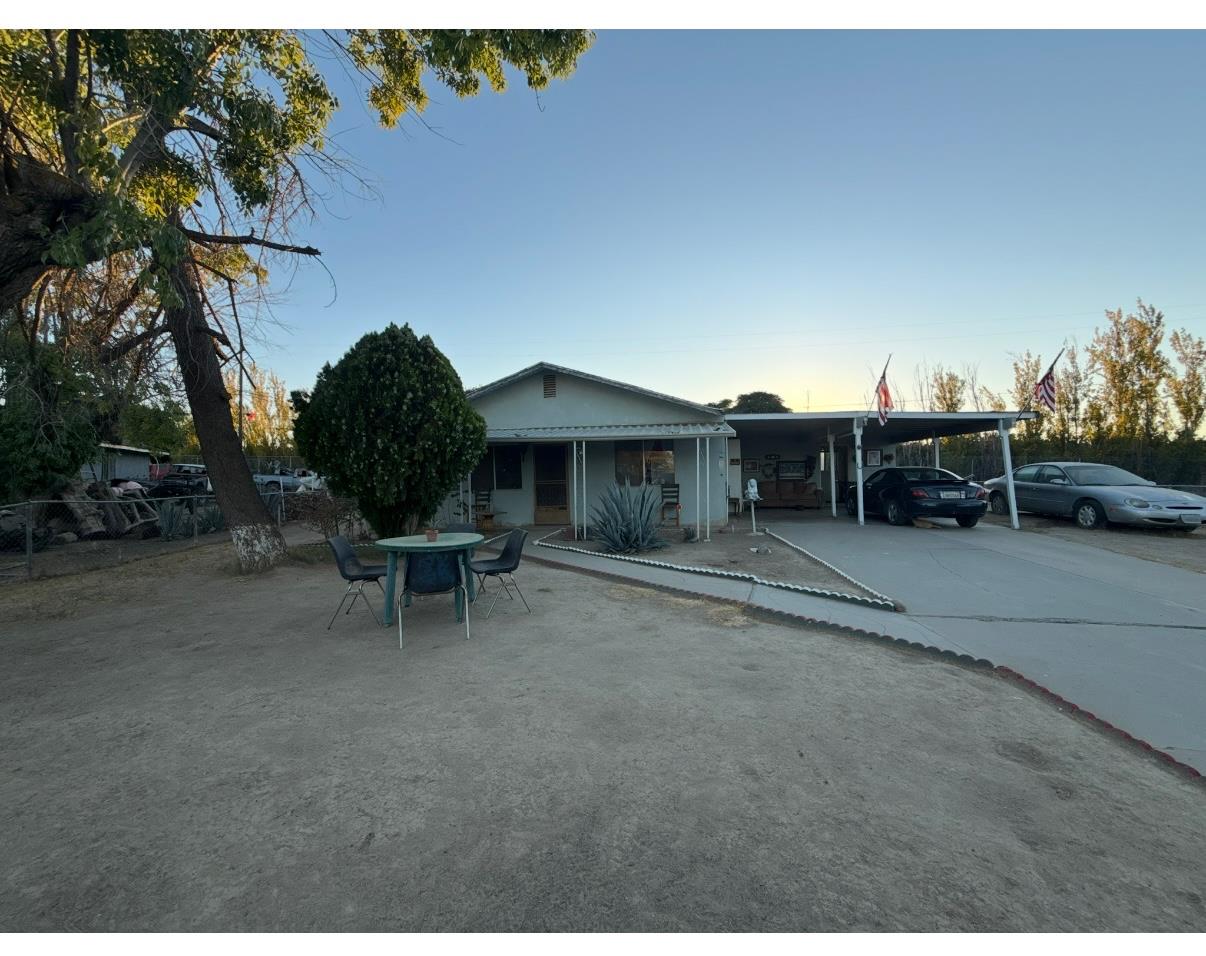 33286 W El Progresso Ave, Cantua Creek, CA 93608