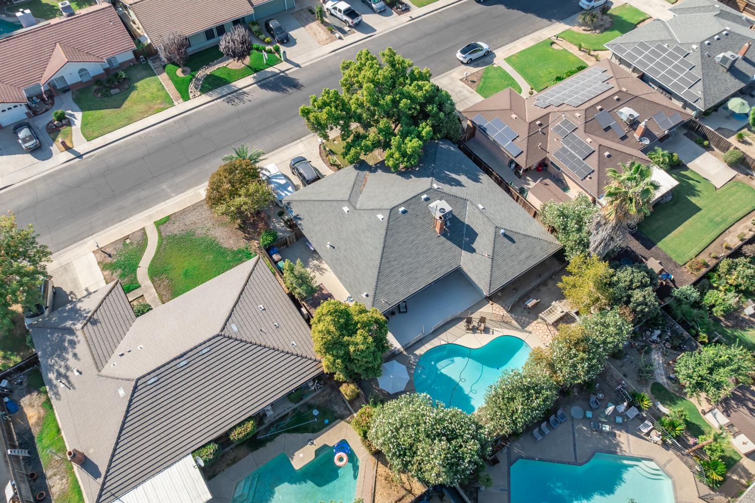 238 Fairbanks Ave, Sanger, CA 93657