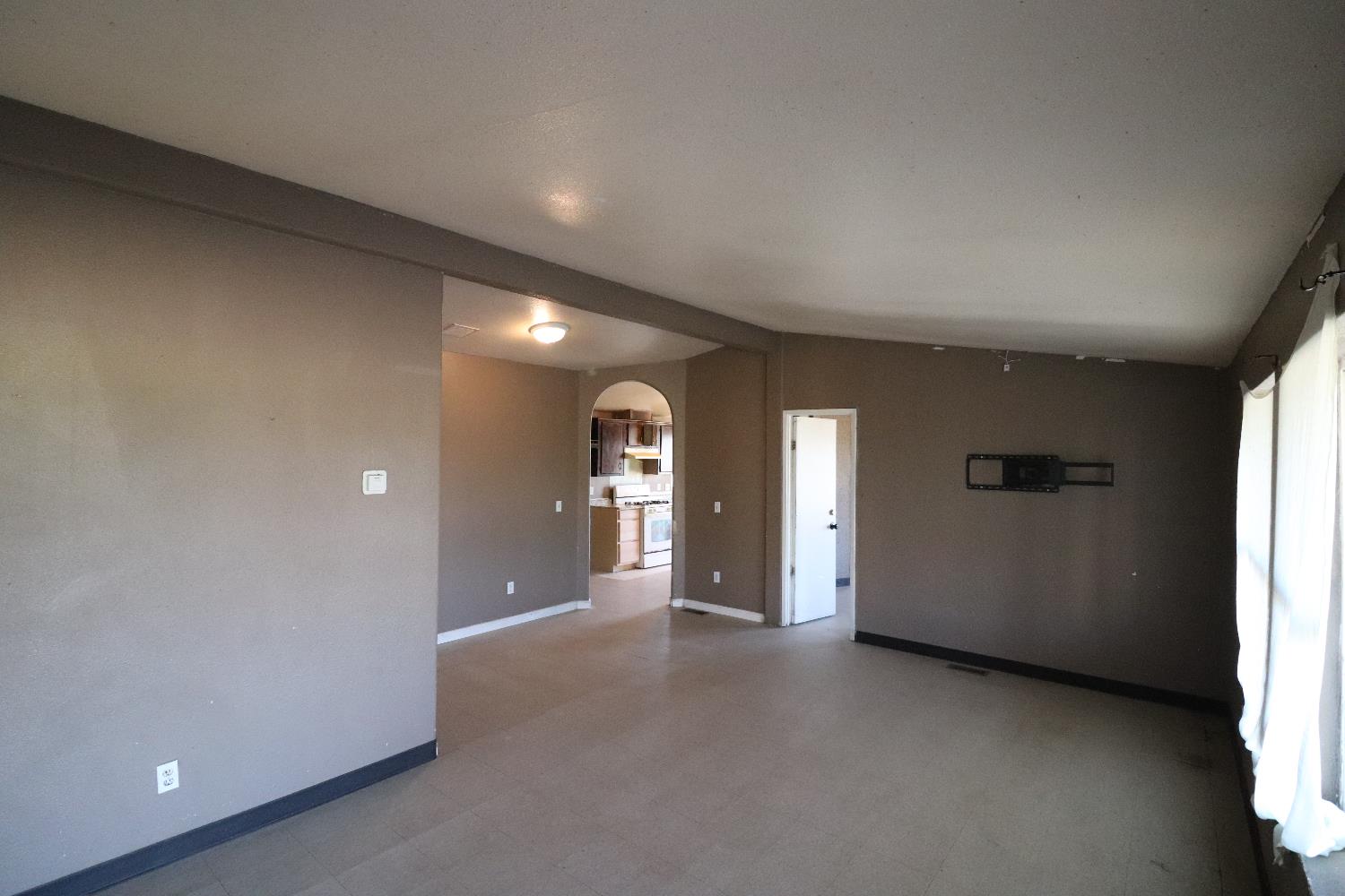 7337 W Mount Whitney Ave, Riverdale, CA 93656