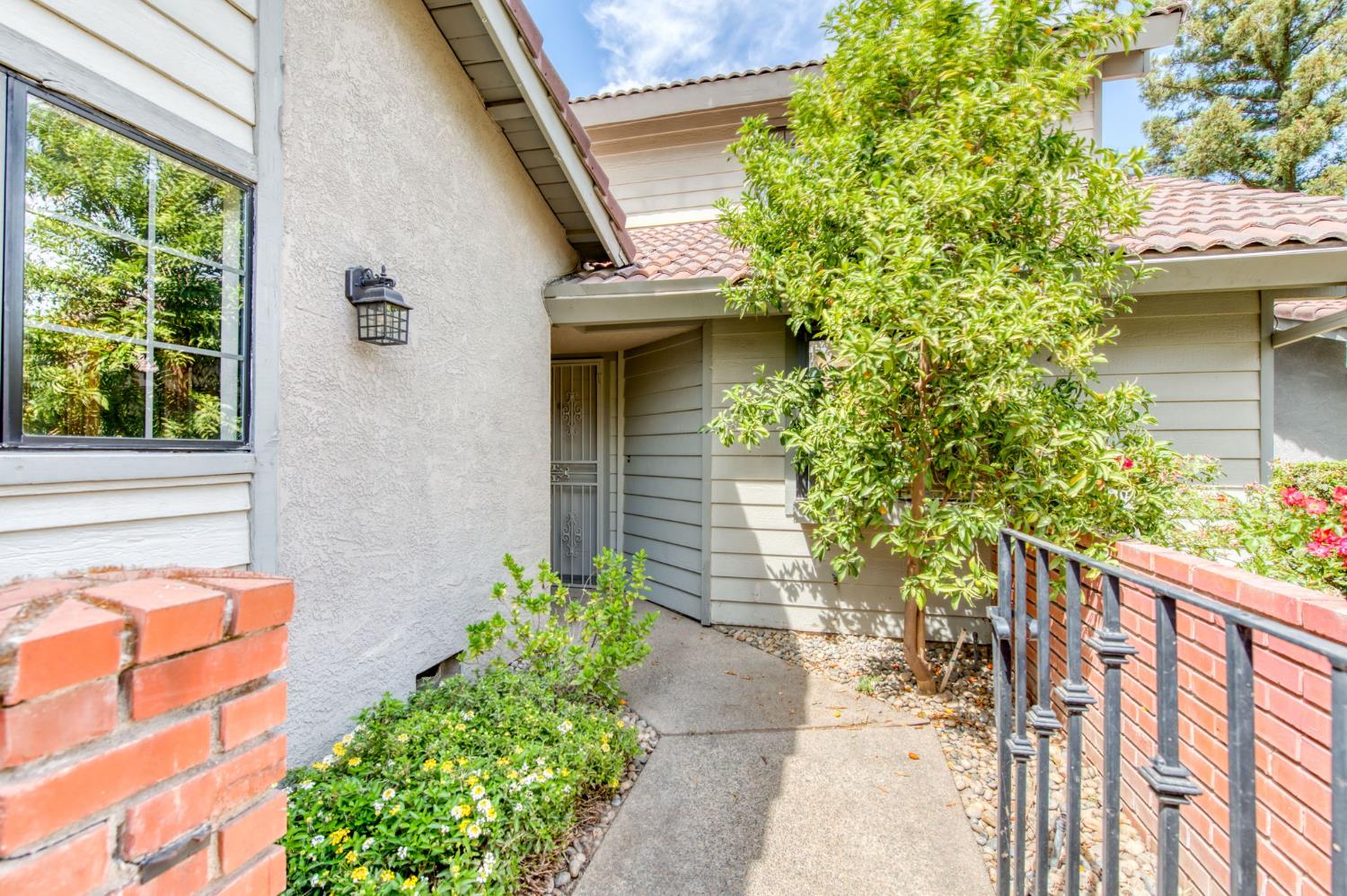 7047 N Teilman Ave #101, Fresno, CA 93711