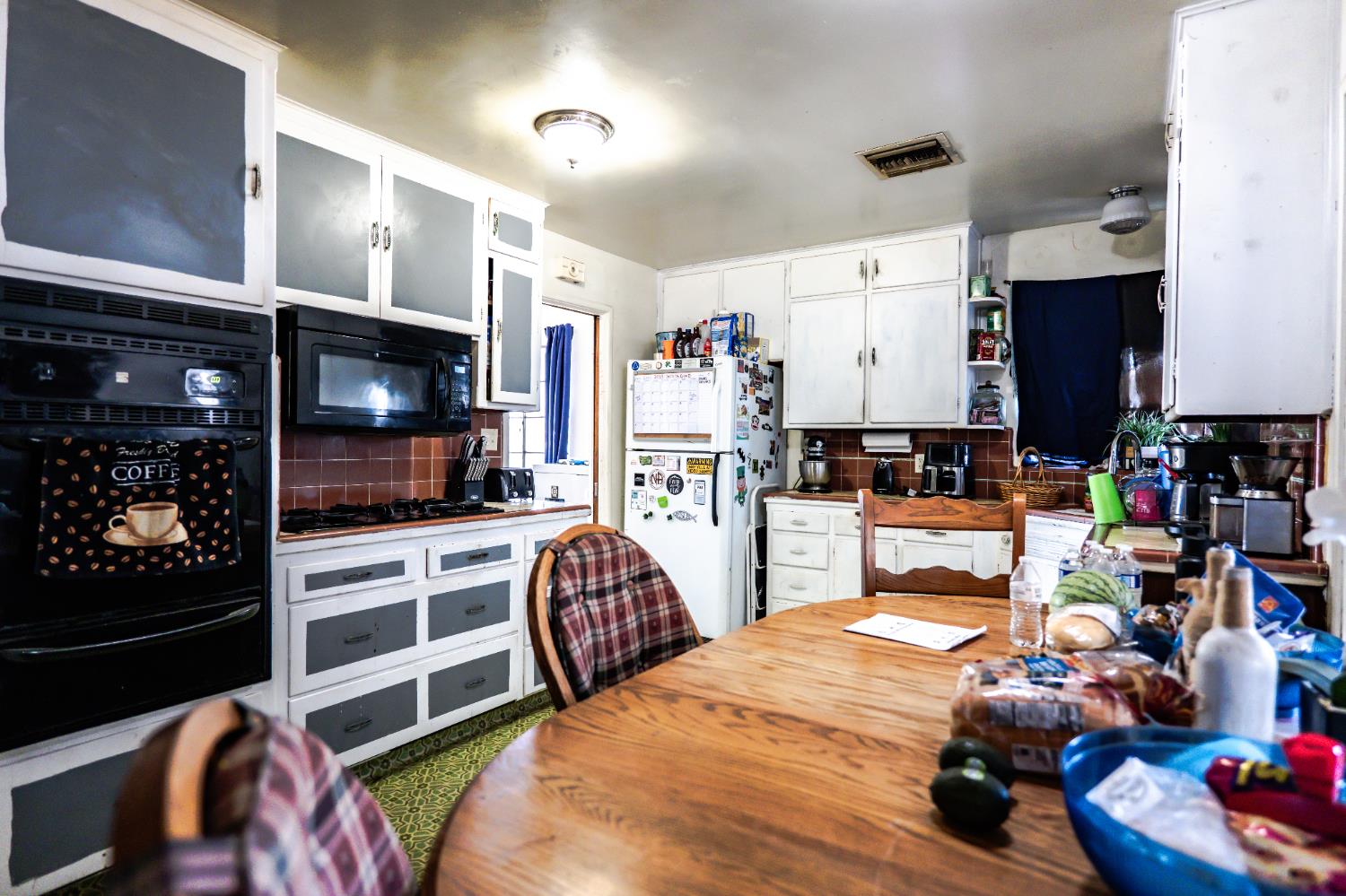 1025 W Fedora Ave, Fresno, CA 93705