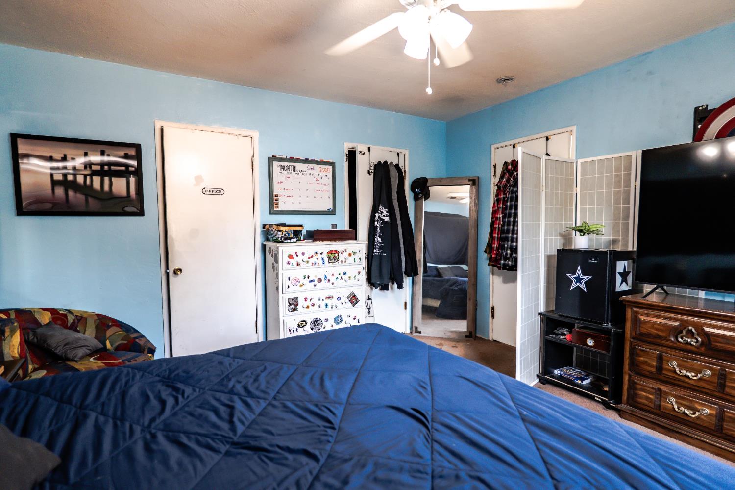 1025 W Fedora Ave, Fresno, CA 93705