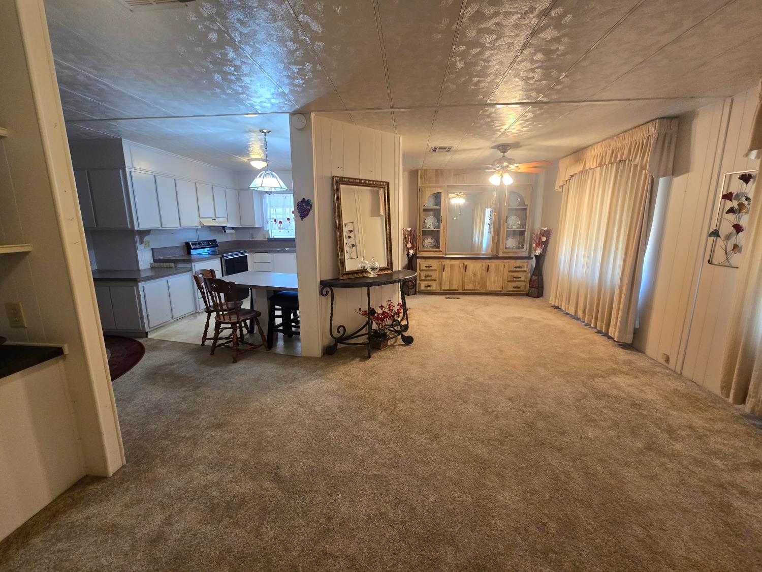 1300 W Olson Ave #97, Reedley, CA 93654