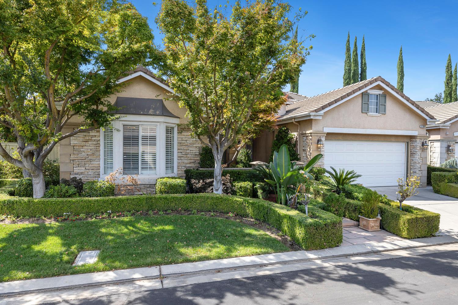 2190 W Via Cipressi, Fresno, CA 93711