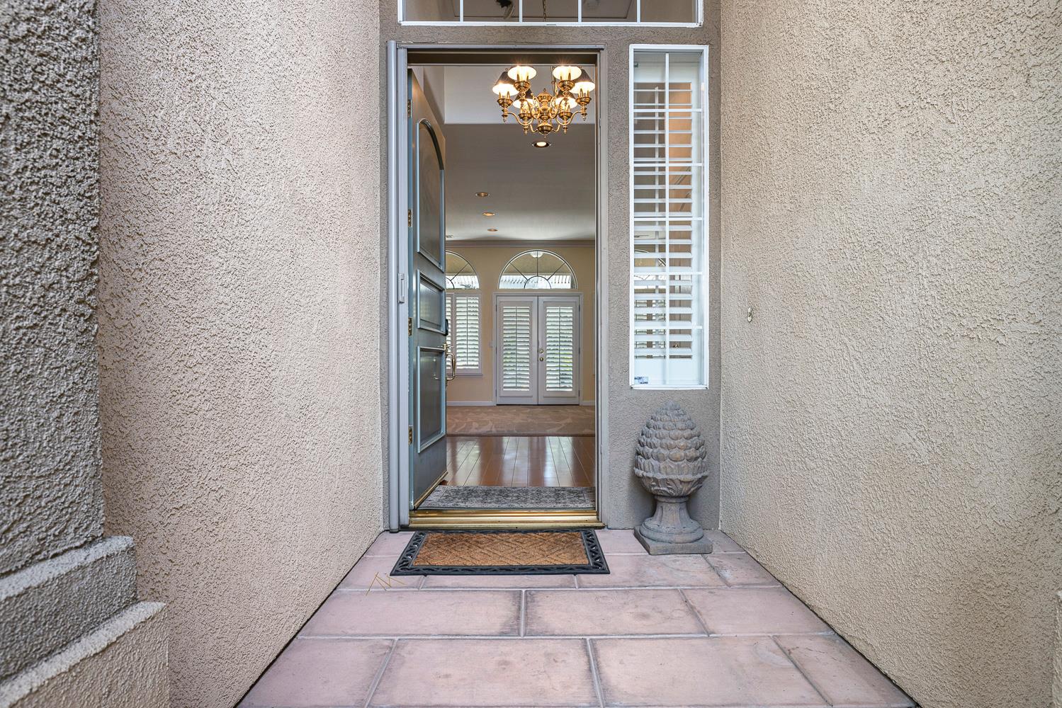 2190 W Via Cipressi, Fresno, CA 93711