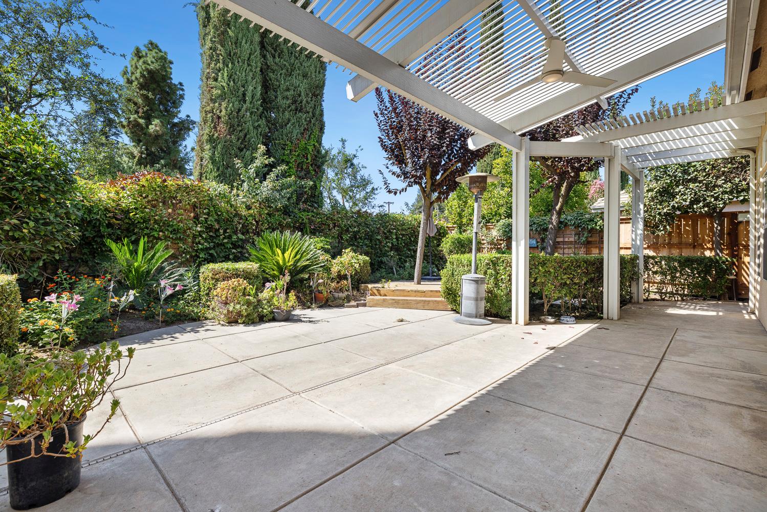 2190 W Via Cipressi, Fresno, CA 93711