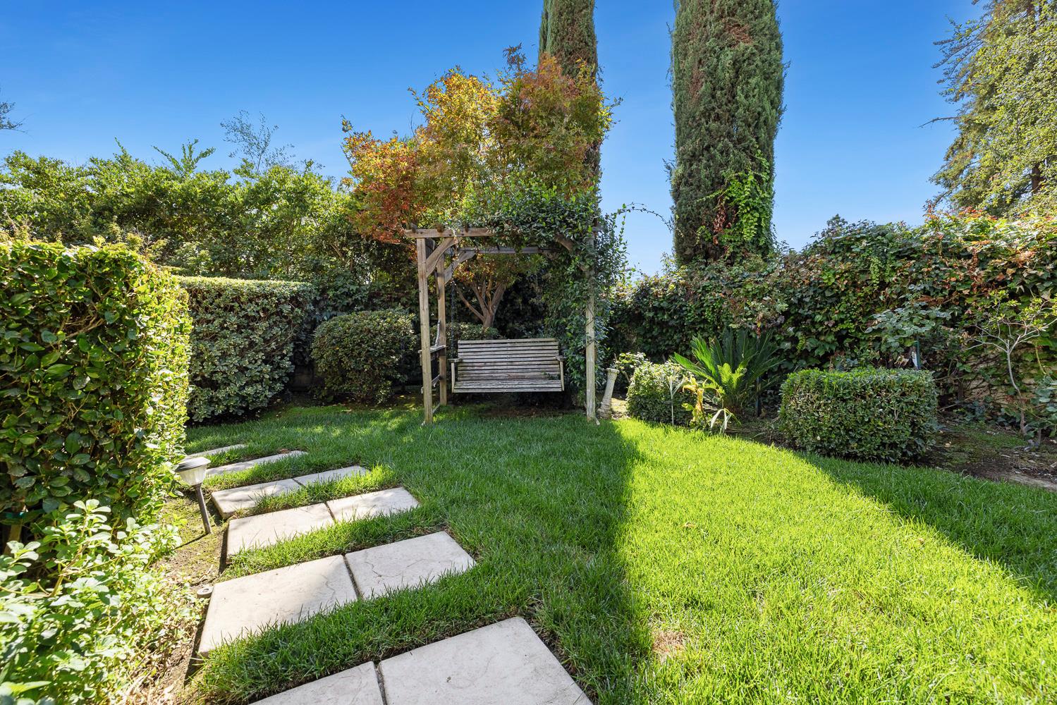 2190 W Via Cipressi, Fresno, CA 93711