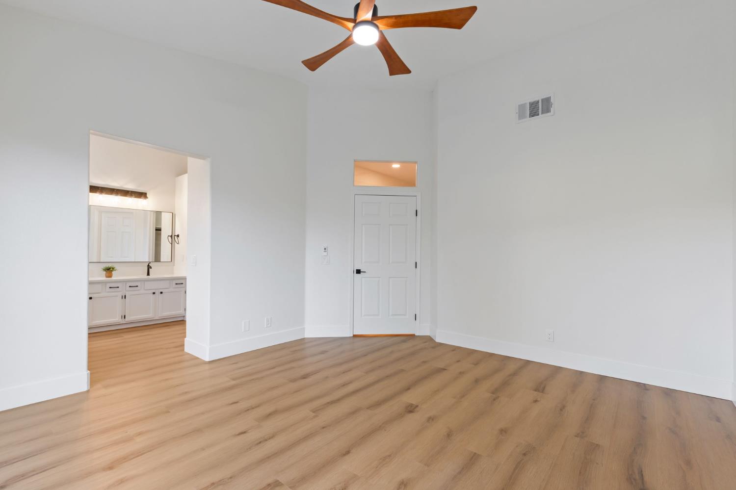 2337 Wrenwood Ave, Clovis, CA 93611