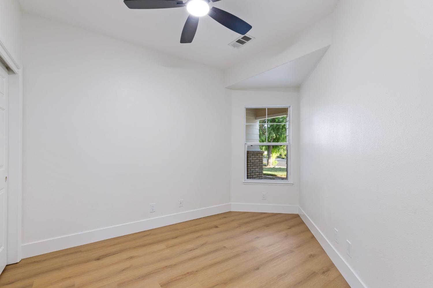 2337 Wrenwood Ave, Clovis, CA 93611