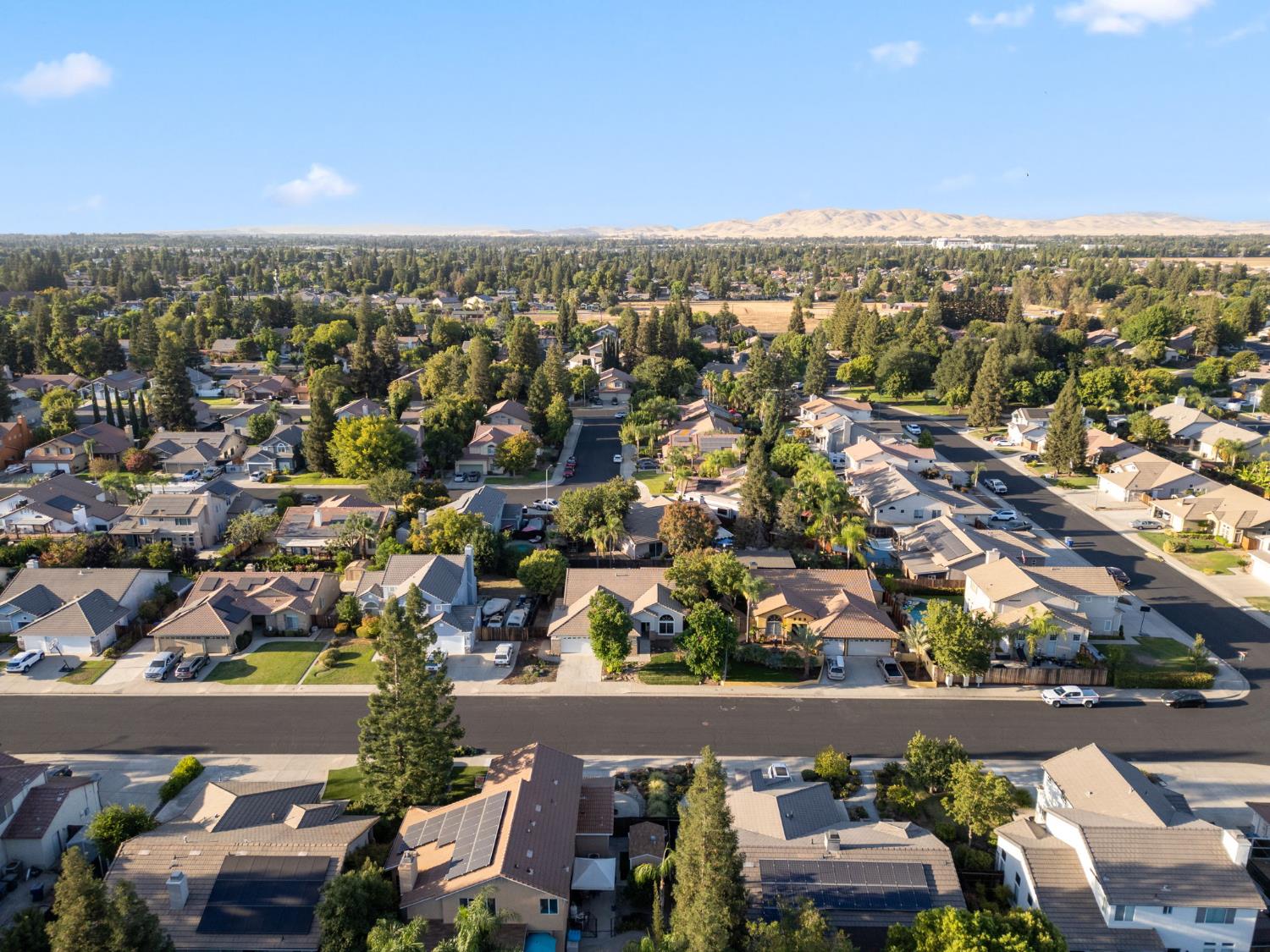 2337 Wrenwood Ave, Clovis, CA 93611