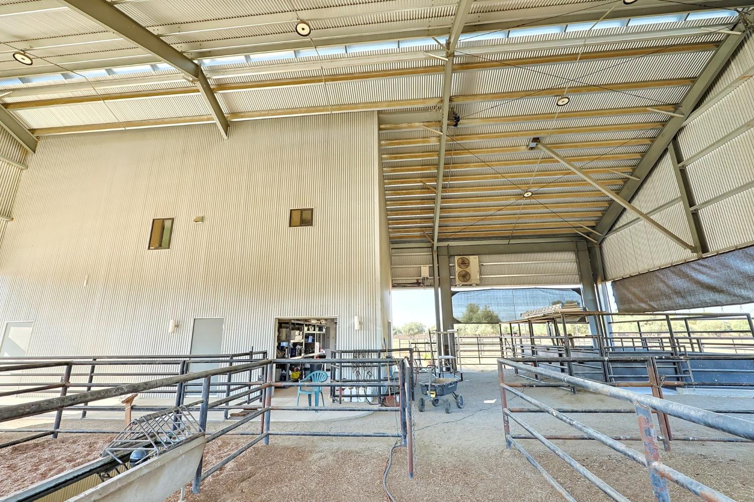 15725 Avenue 376, Visalia, CA 93292