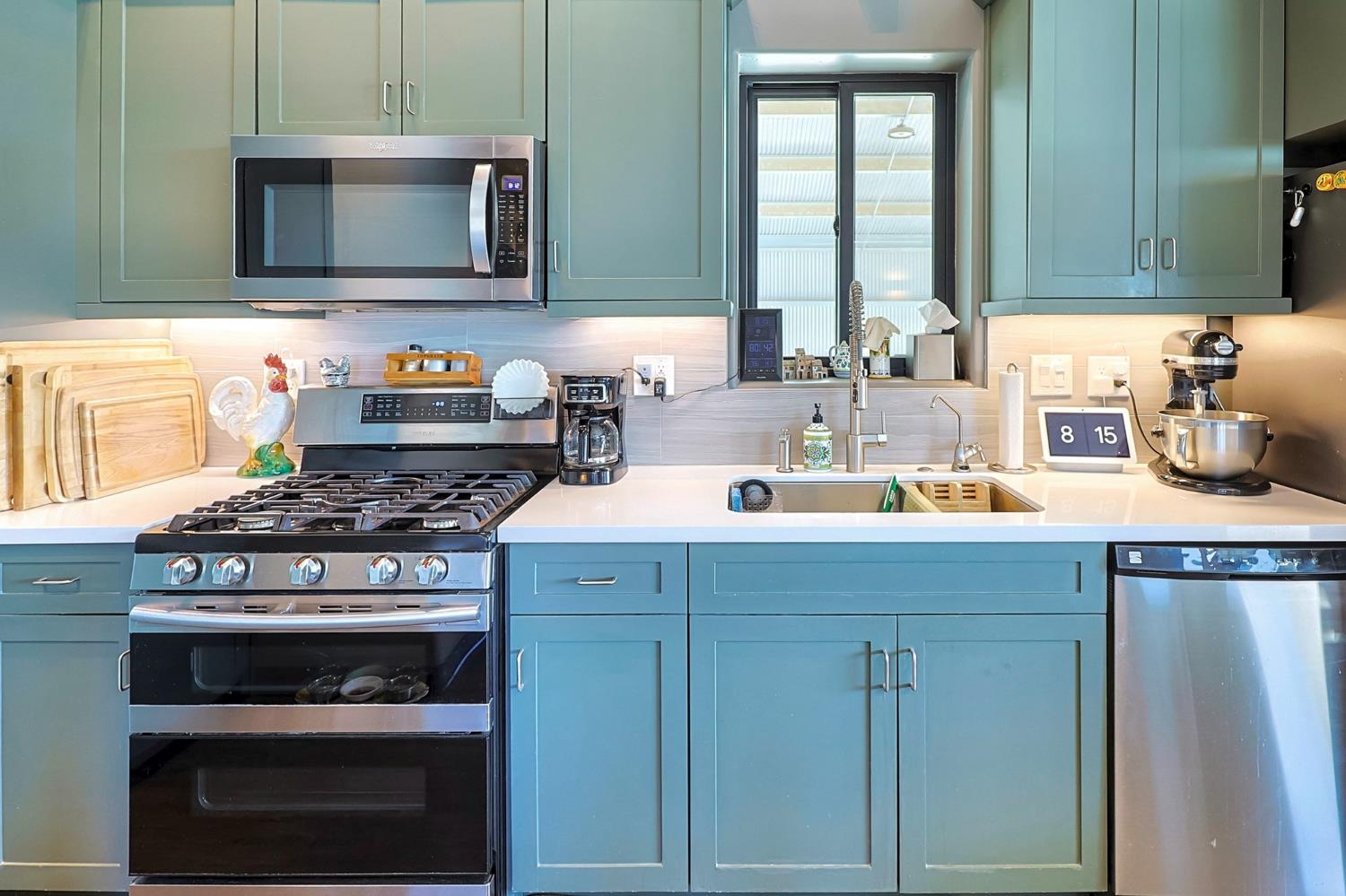 15725 Avenue 376, Visalia, CA 93292