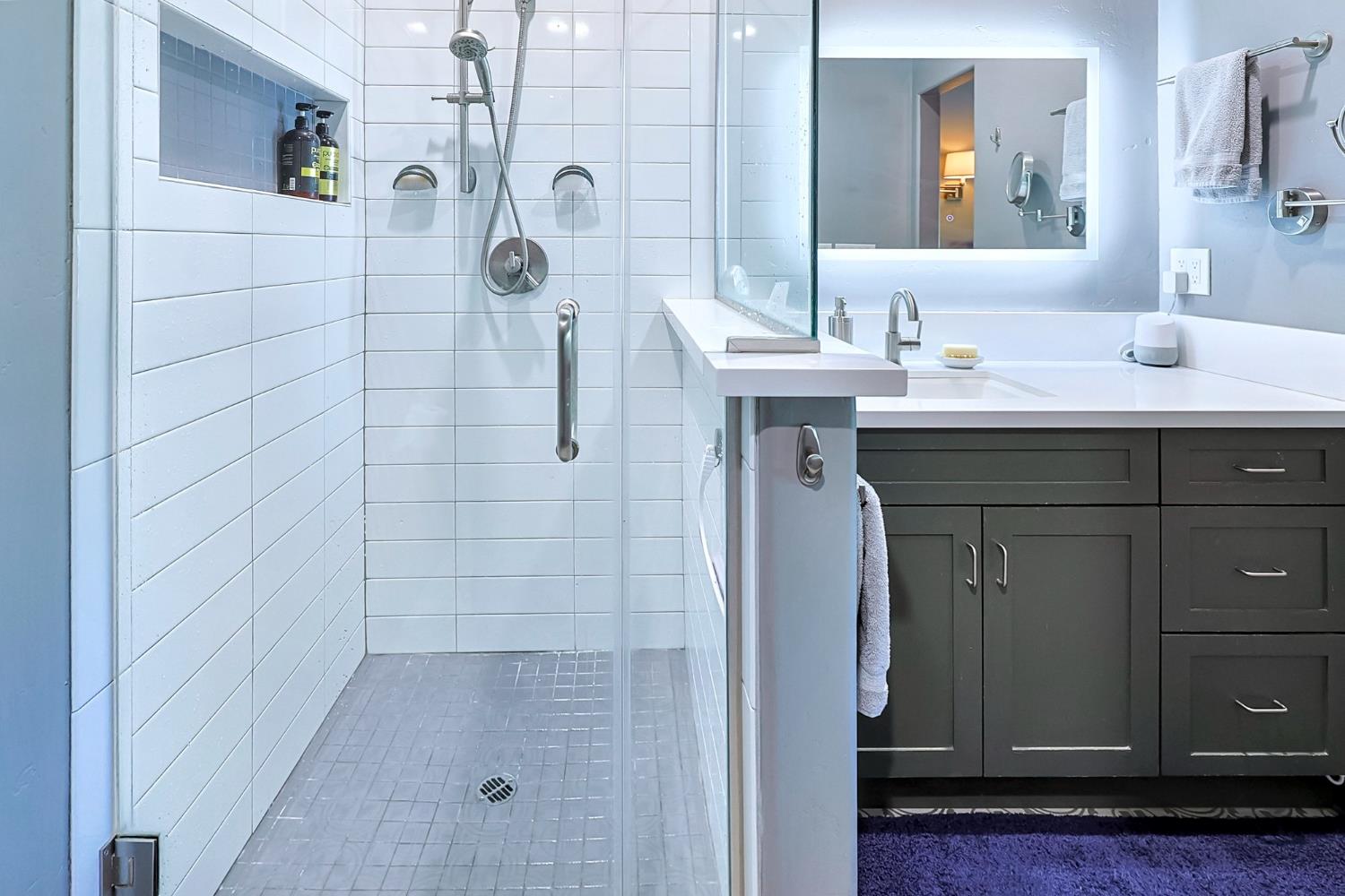 15725 Avenue 376, Visalia, CA 93292