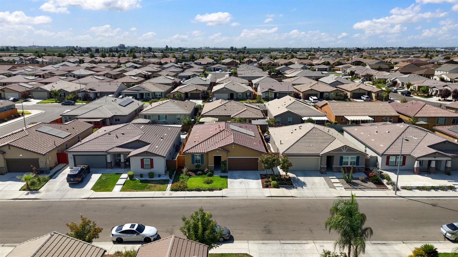 6825 E Braly Ave, Fresno, CA 93727