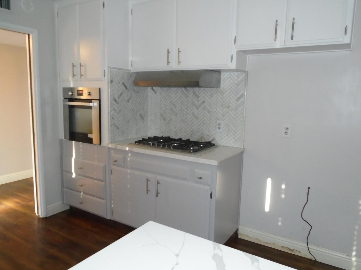 5530 N Bond St, Fresno, CA 93710