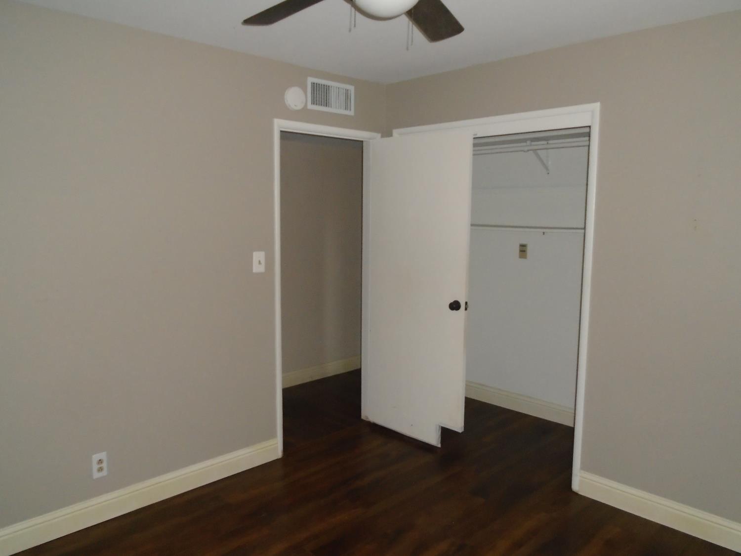 5530 N Bond St, Fresno, CA 93710