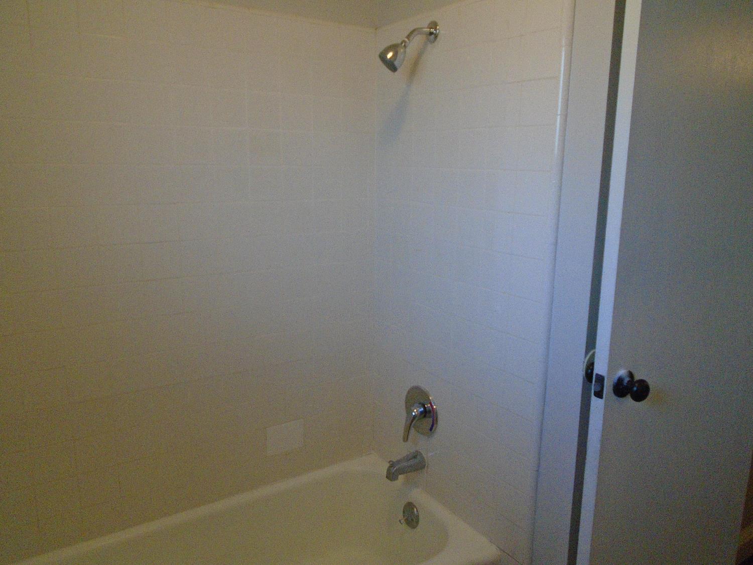 5530 N Bond St, Fresno, CA 93710