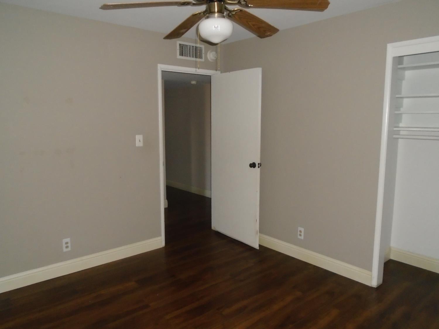 5530 N Bond St, Fresno, CA 93710