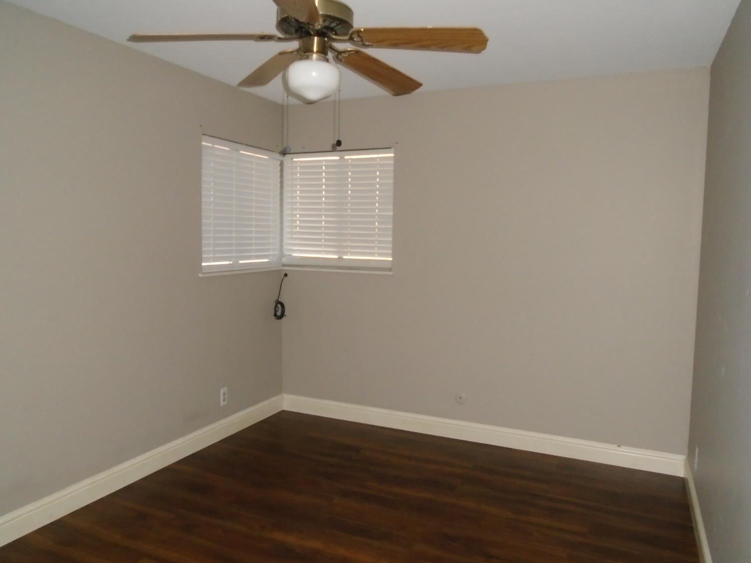 5530 N Bond St, Fresno, CA 93710