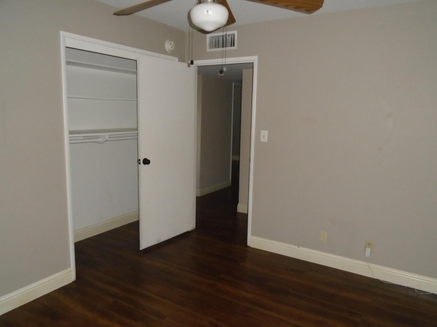 5530 N Bond St, Fresno, CA 93710