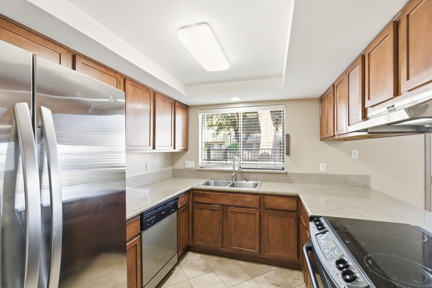 7675 N 1st St #109, Fresno, CA 93720