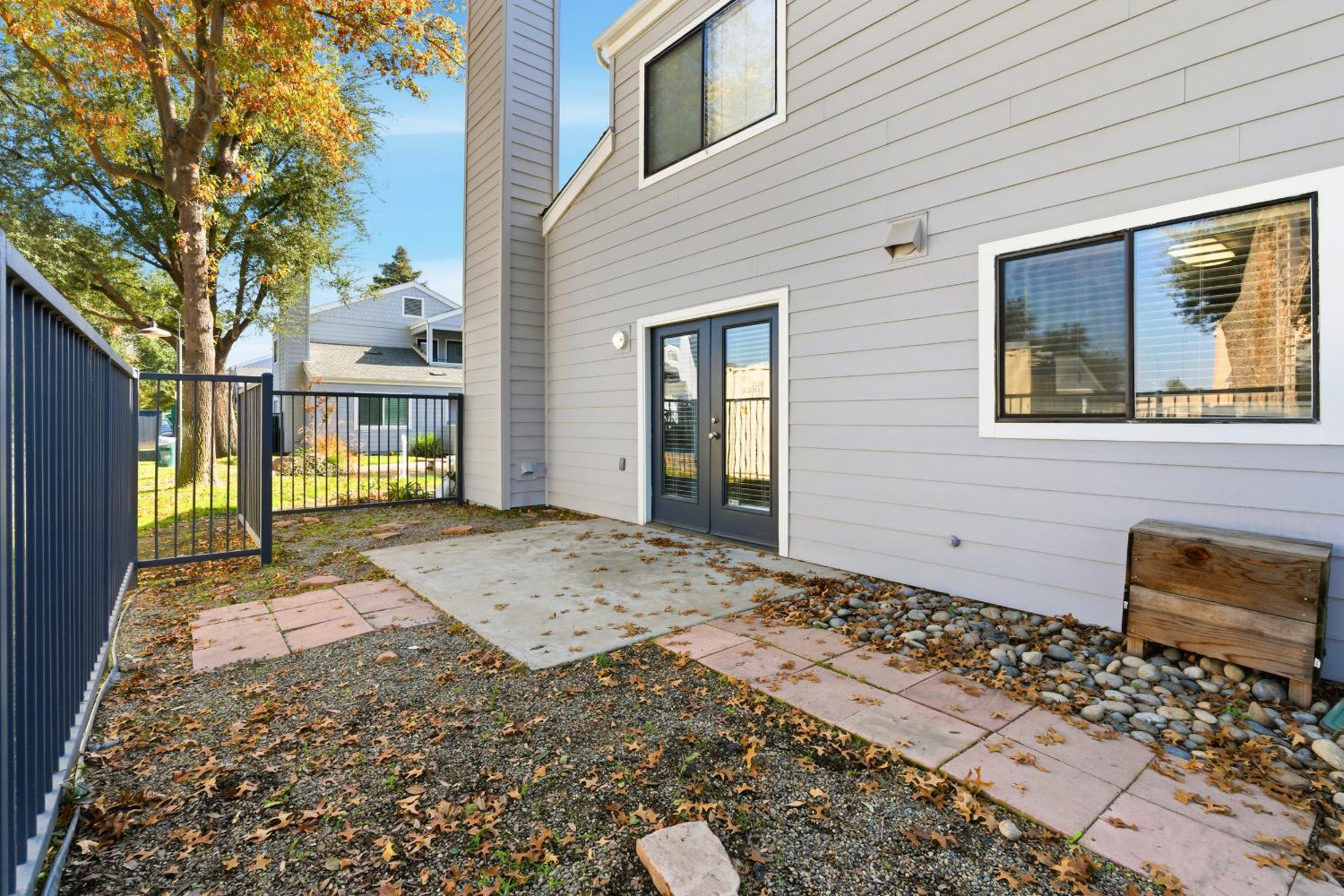 7675 N 1st St #109, Fresno, CA 93720