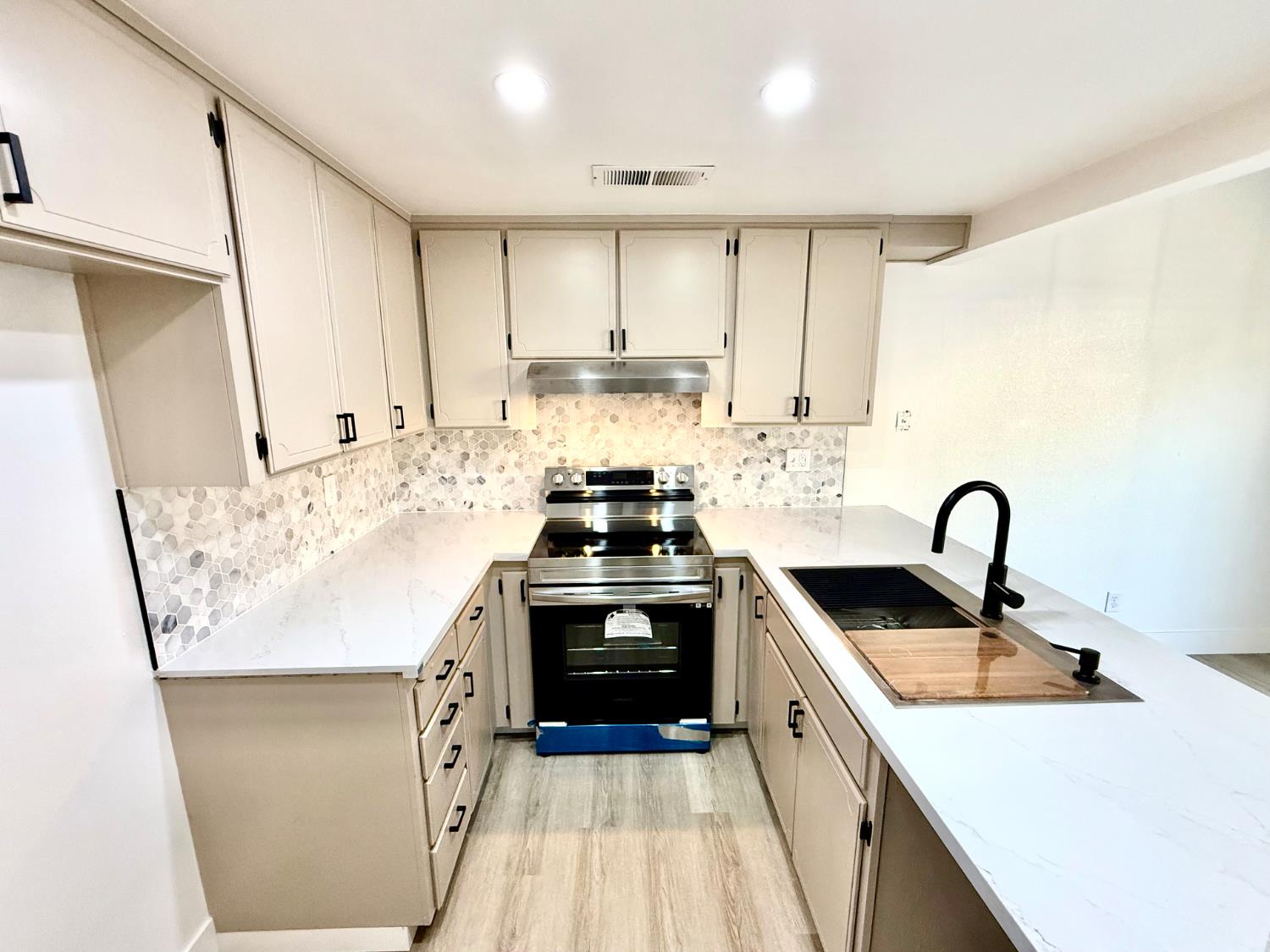 5455 N Marty Ave #172, Fresno, CA 93711