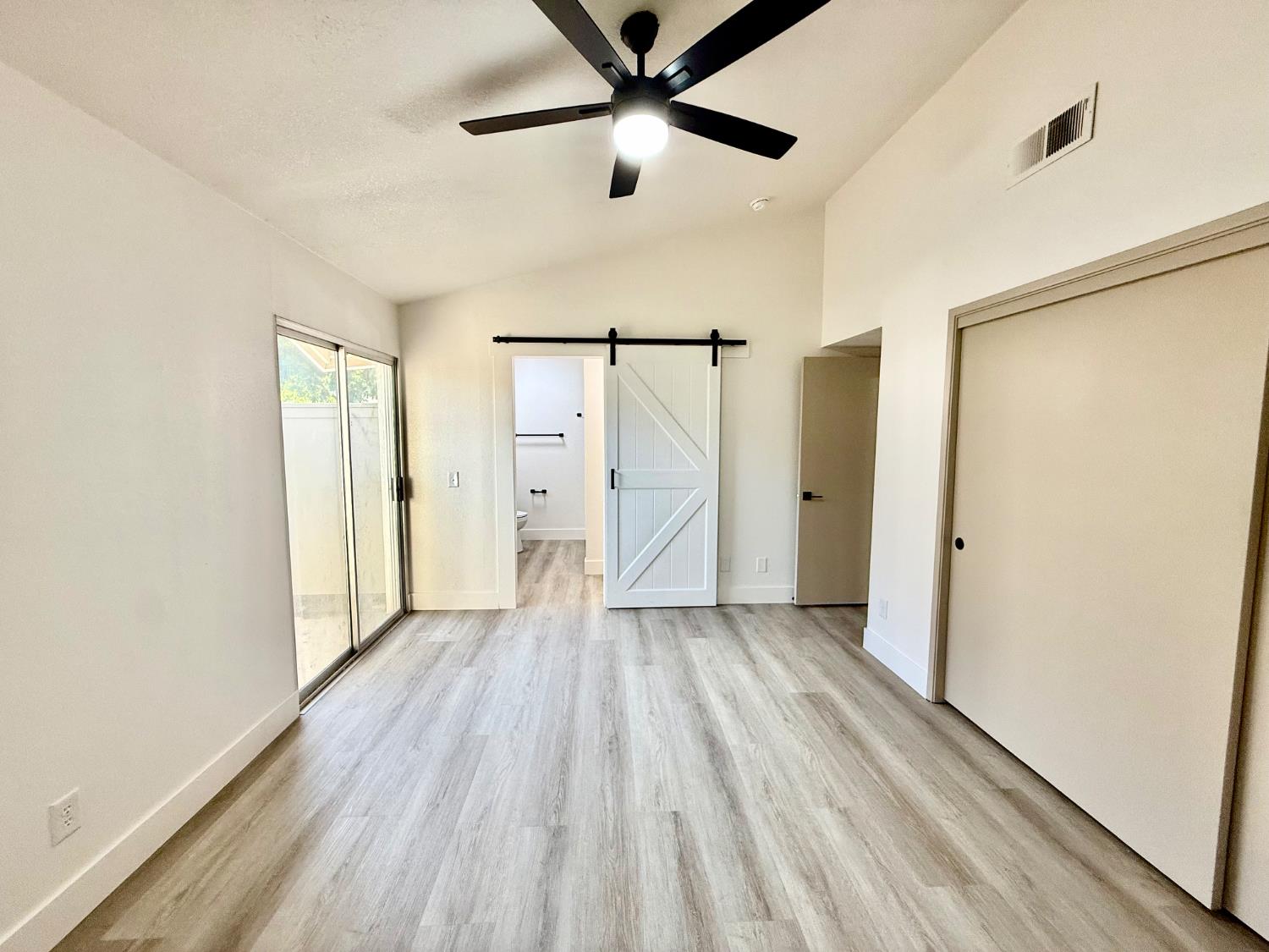 5455 N Marty Ave #172, Fresno, CA 93711