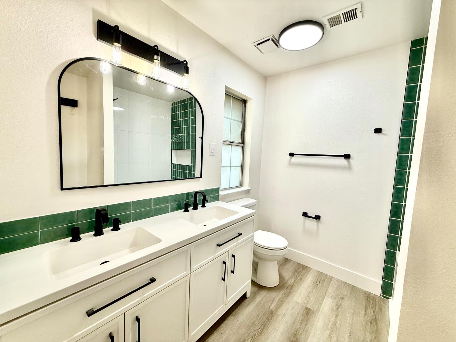 5455 N Marty Ave #172, Fresno, CA 93711