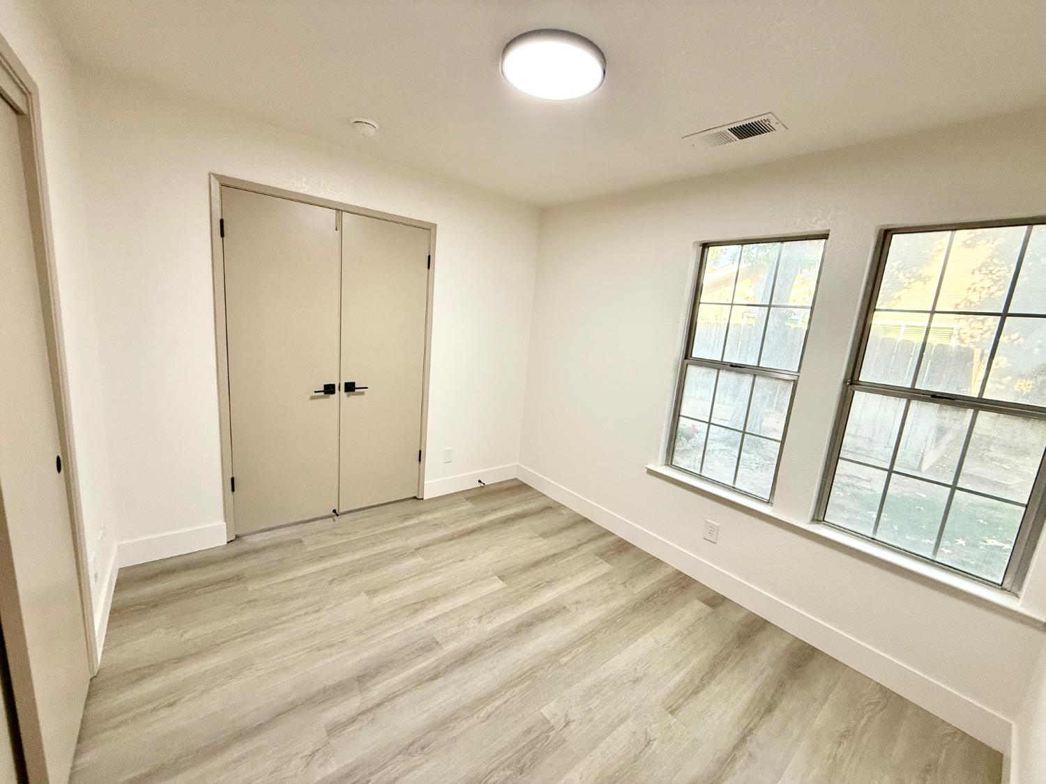 5455 N Marty Ave #172, Fresno, CA 93711
