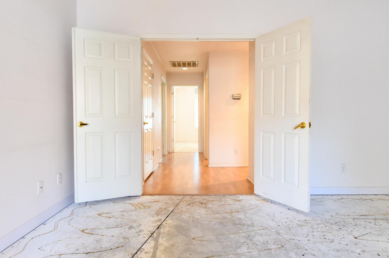 9260 N Green Meadows Ln, Fresno, CA 93720