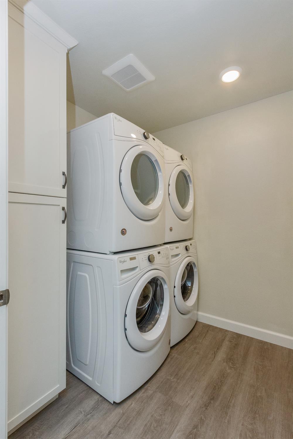 1545 W CALIMYRNA Ave W, Fresno, CA 93711