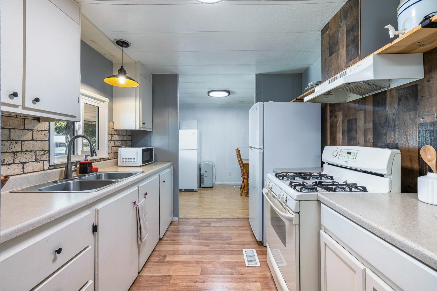 2740 W Olive #48, Fresno, CA 93728