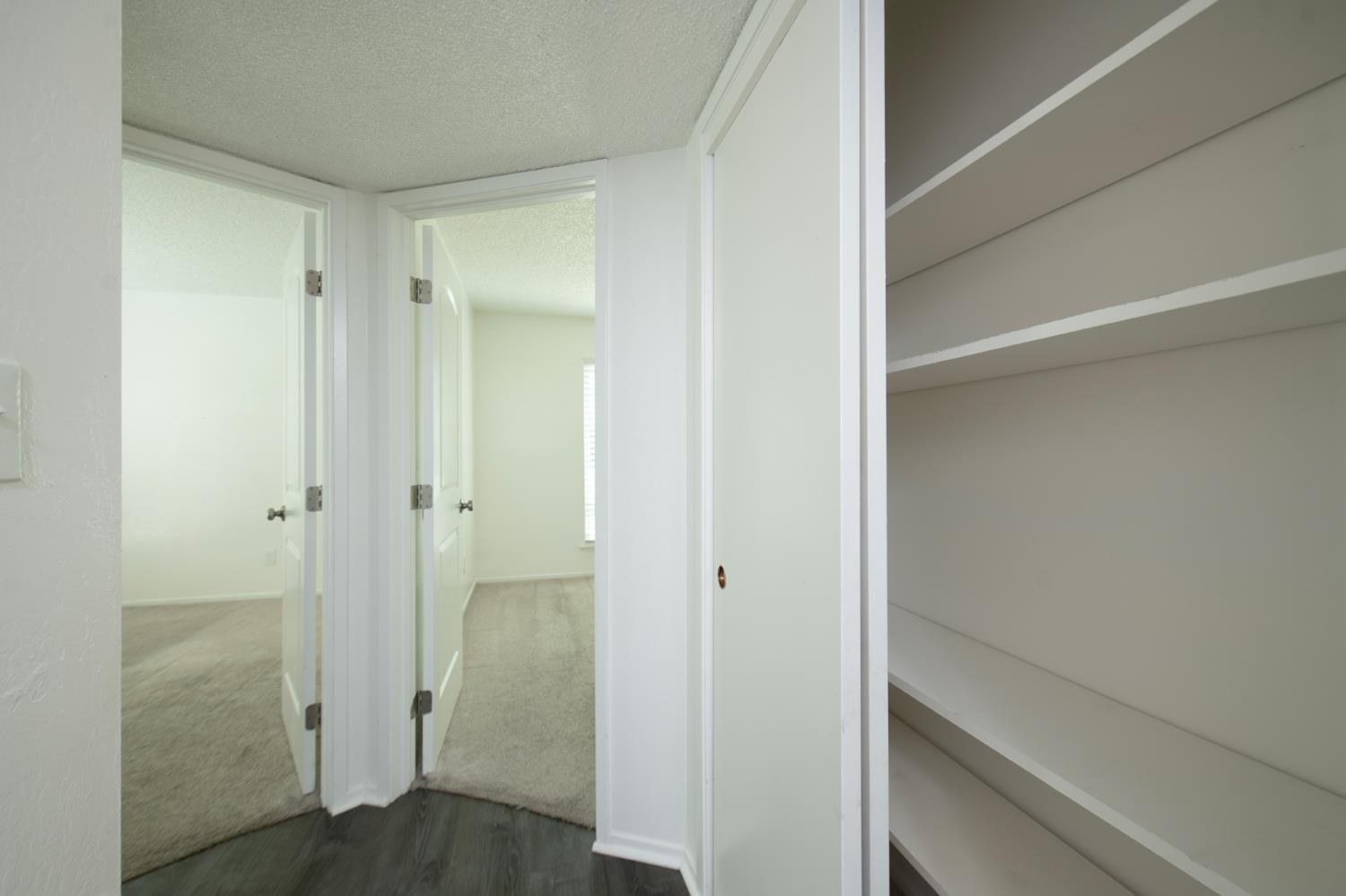 371 W Swift Ave, Clovis, CA 93612