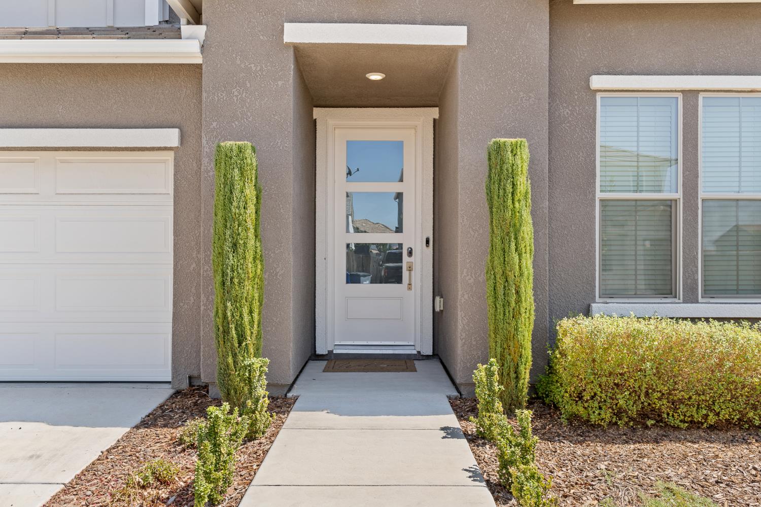 1396 E Via Prato Dr, Fresno, CA 93730