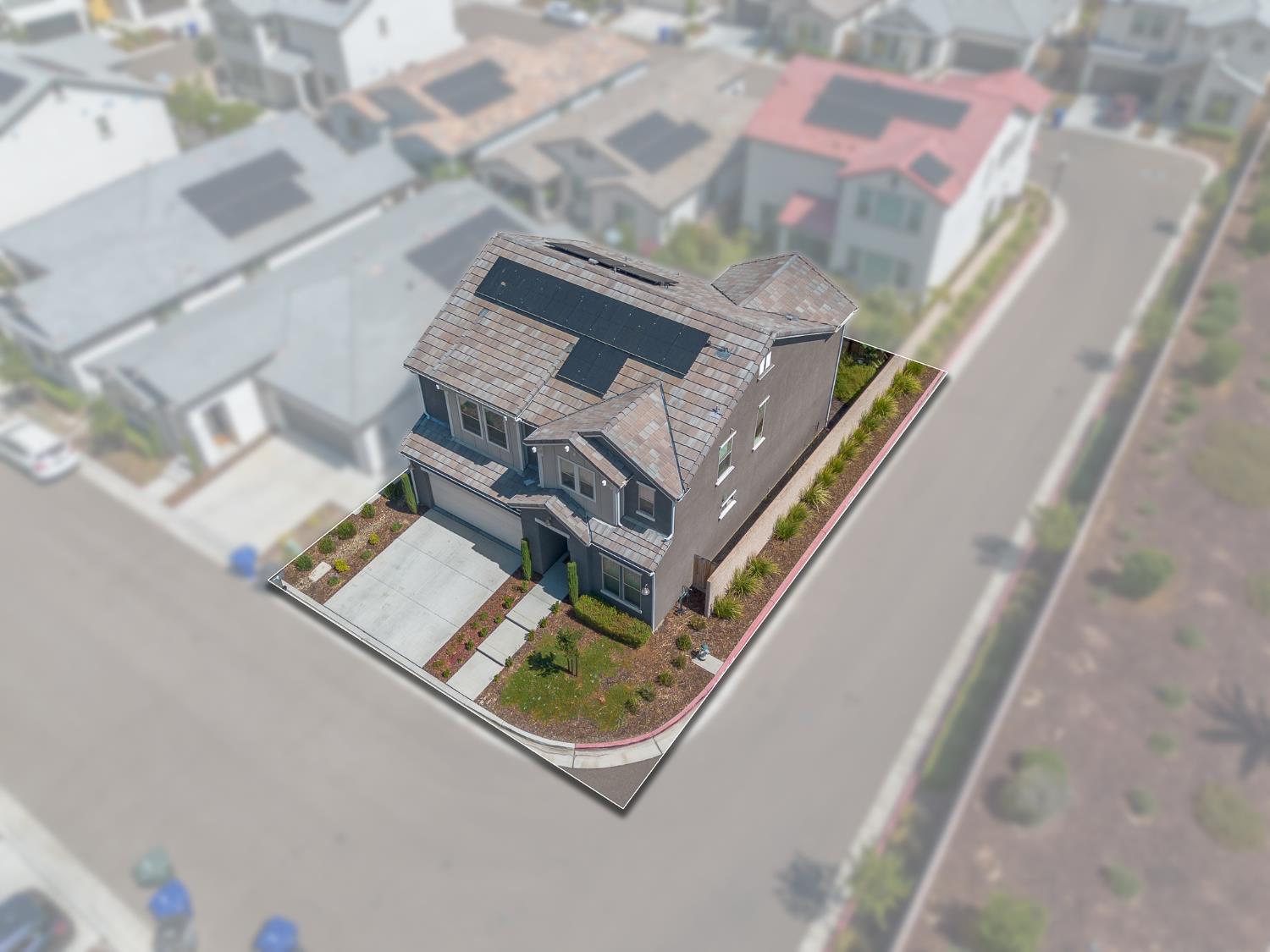 1396 E Via Prato Dr, Fresno, CA 93730