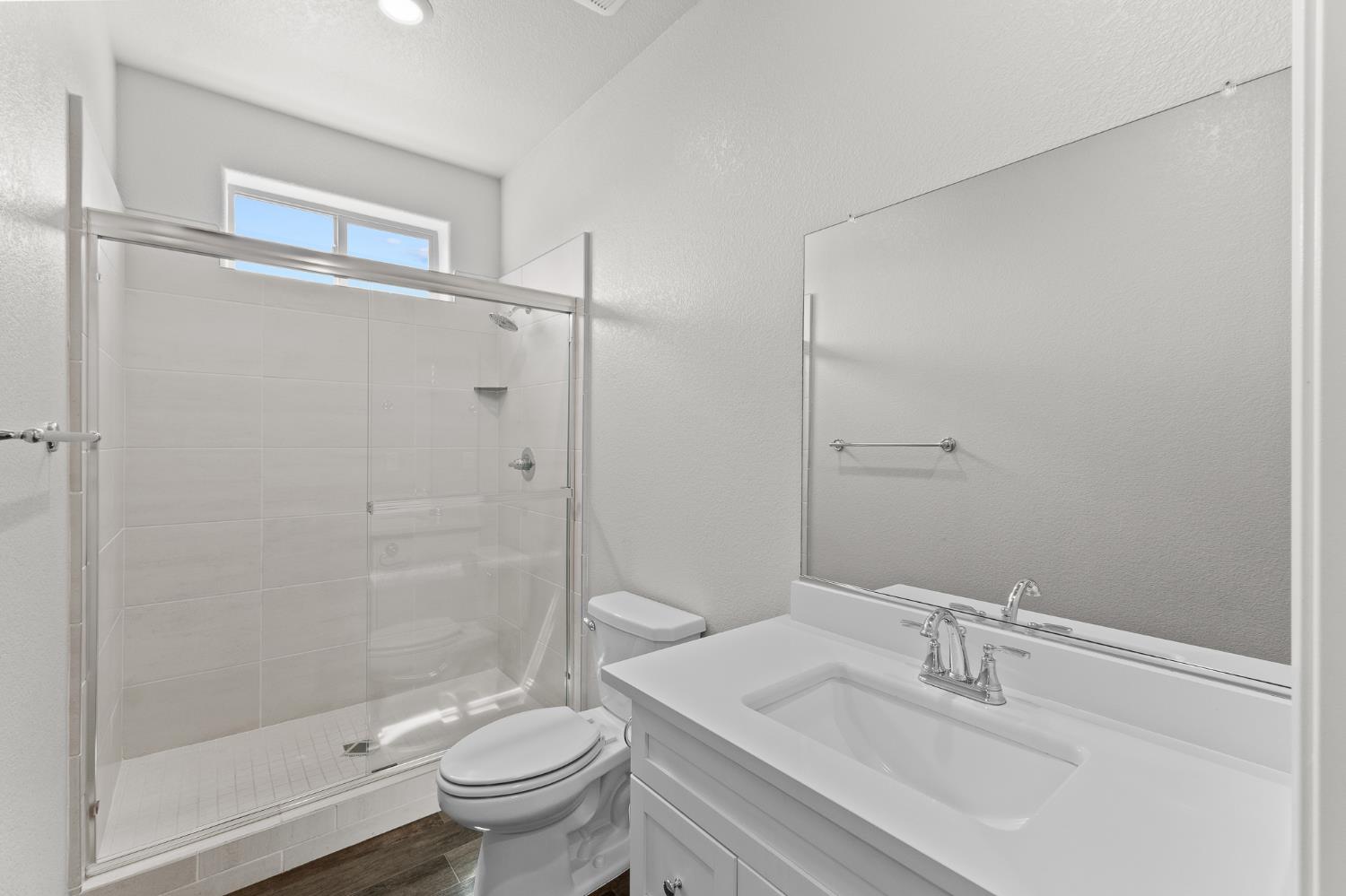 1396 E Via Prato Dr, Fresno, CA 93730