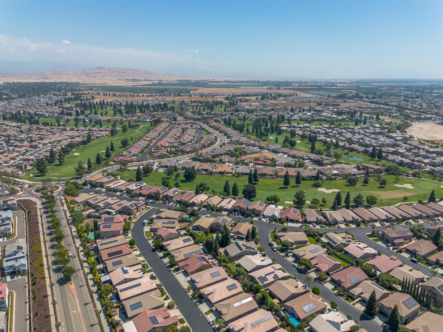 1396 E Via Prato Dr, Fresno, CA 93730