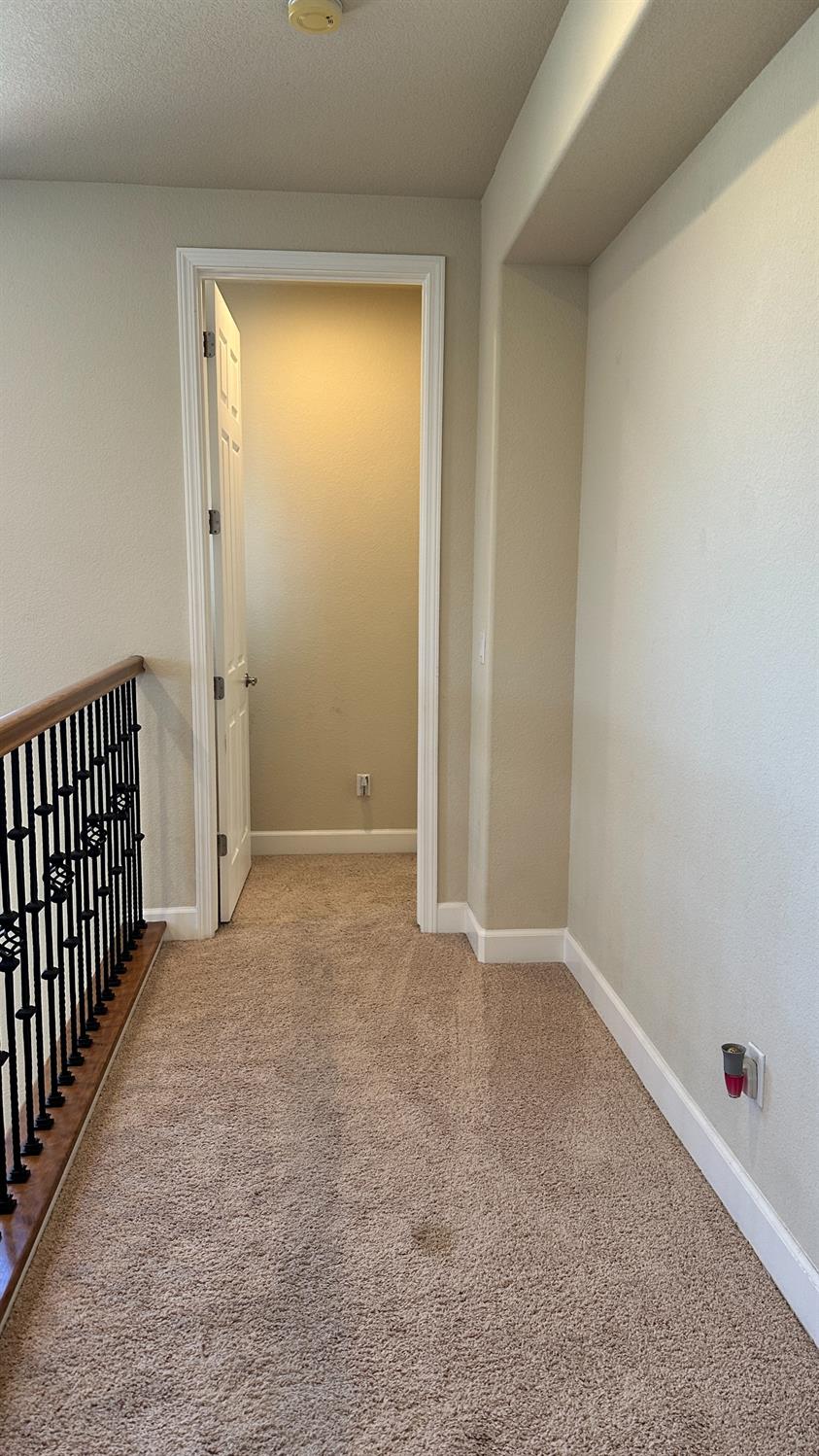 1040 Birch Run Way, Manteca, CA 95336