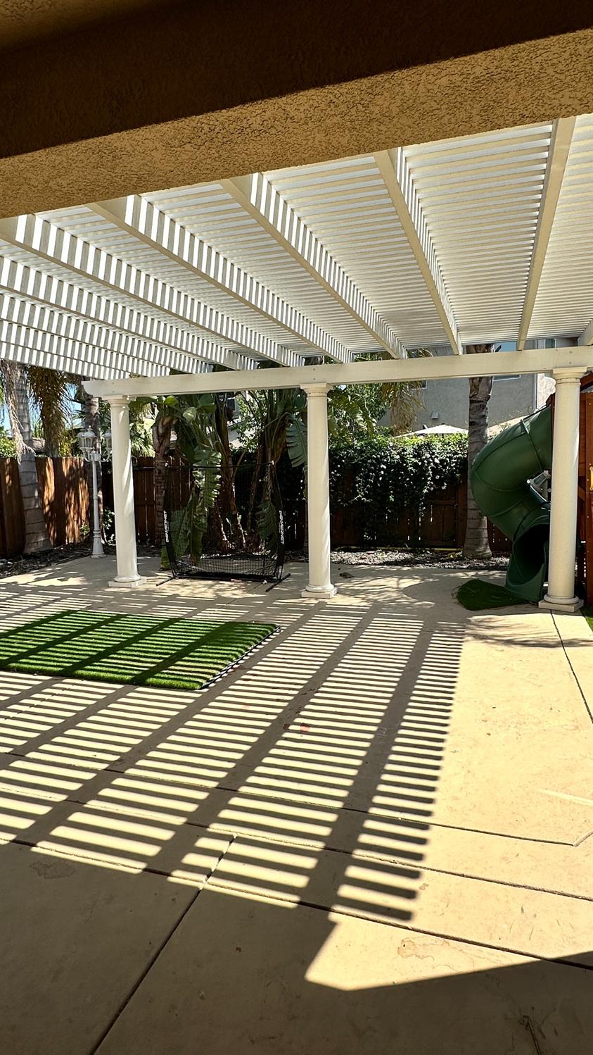 1040 Birch Run Way, Manteca, CA 95336