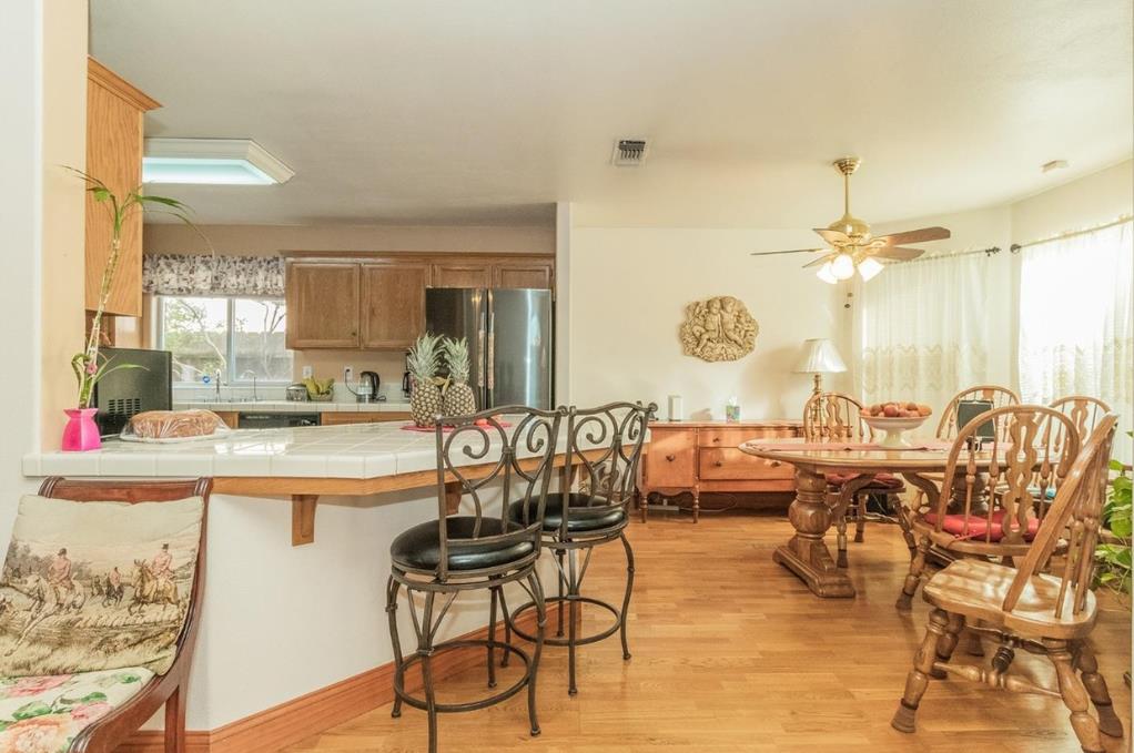 5443 W Flint Way, Fresno, CA 93722