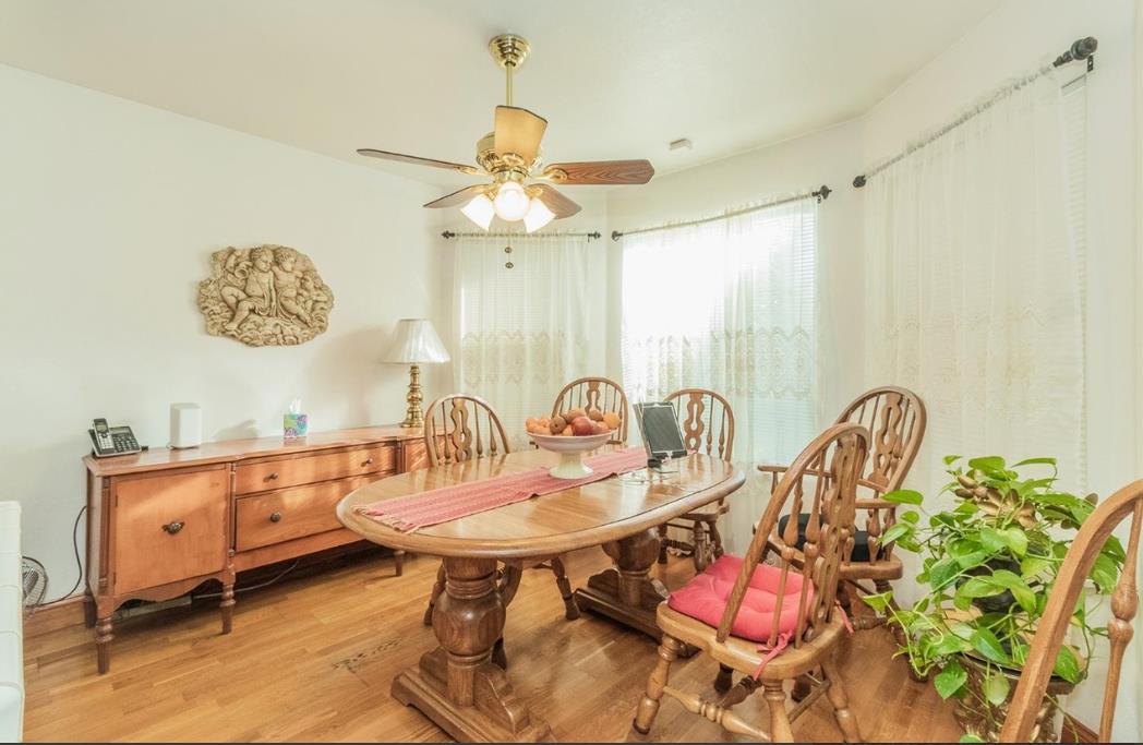 5443 W Flint Way, Fresno, CA 93722