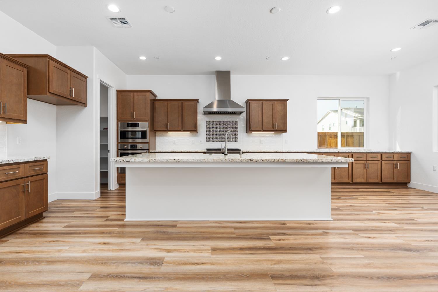 1386 N Fordham Ave, Clovis, CA 93619