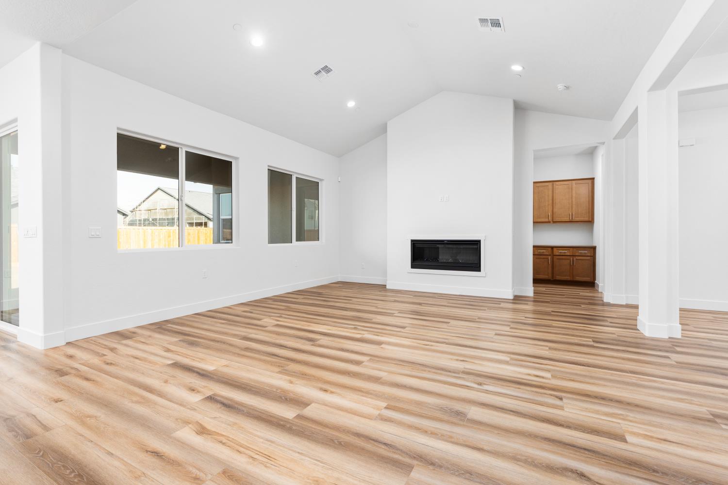 1386 N Fordham Ave, Clovis, CA 93619