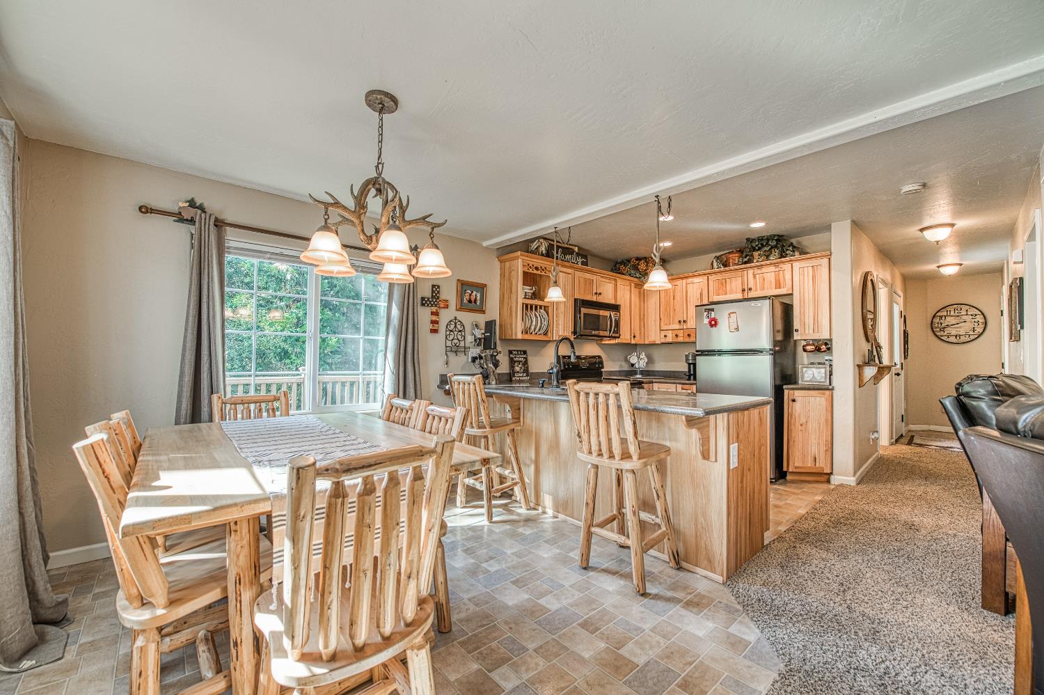 41436 Meadow Ln, Auberry, CA 93602