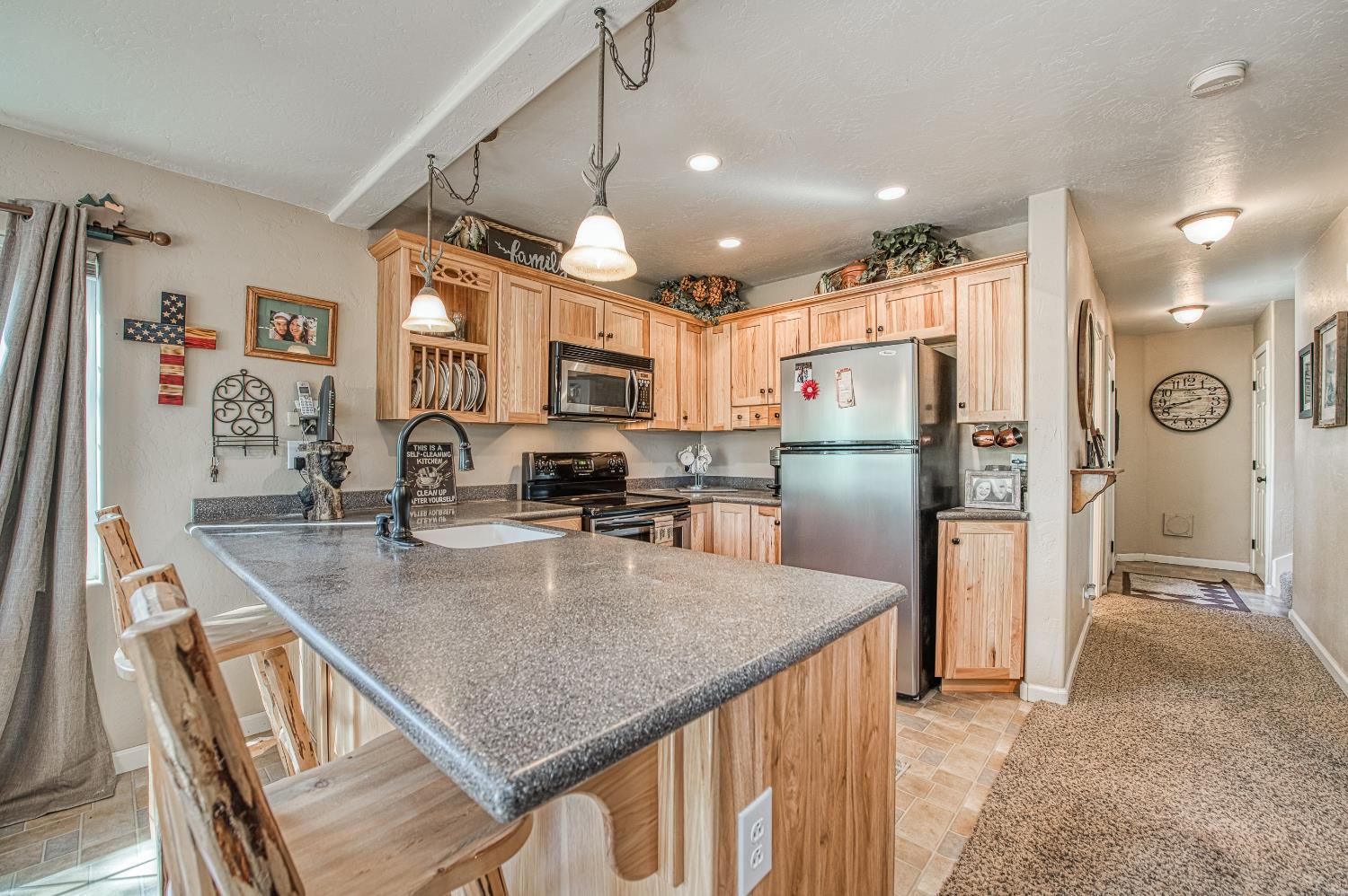 41436 Meadow Ln, Auberry, CA 93602