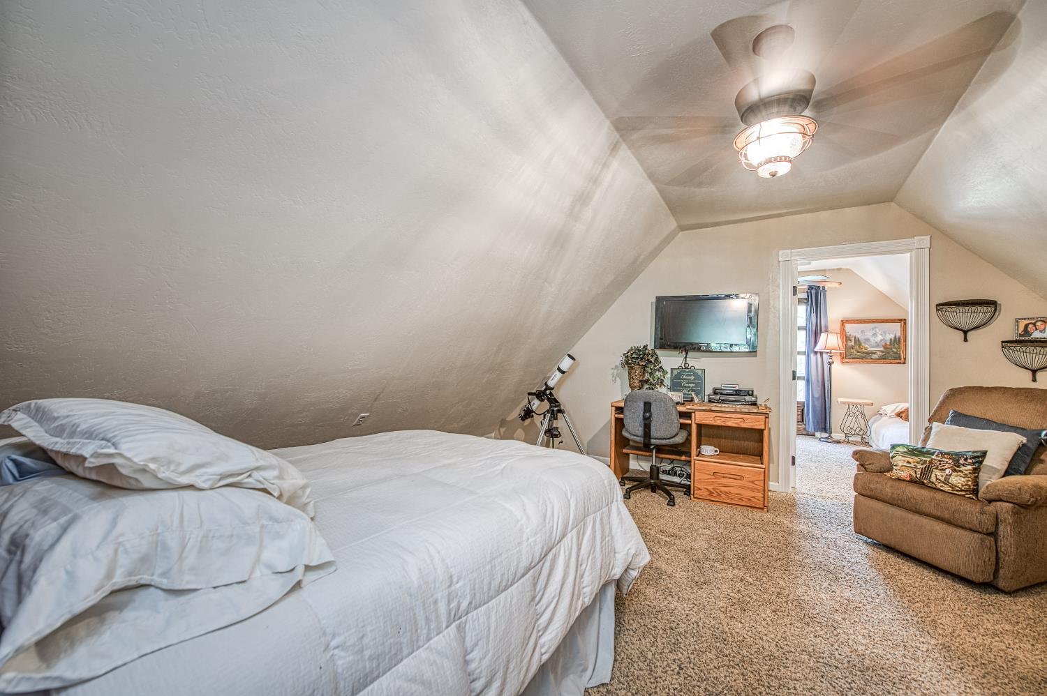 41436 Meadow Ln, Auberry, CA 93602