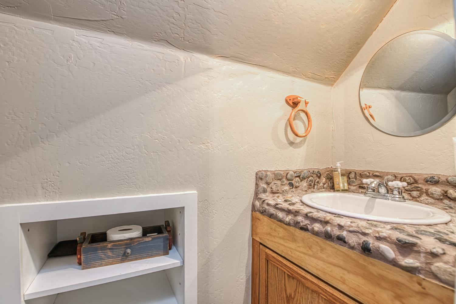 41436 Meadow Ln, Auberry, CA 93602